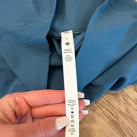 NWOT lululemon athletica Blue Leggings - Picture 2 of 4